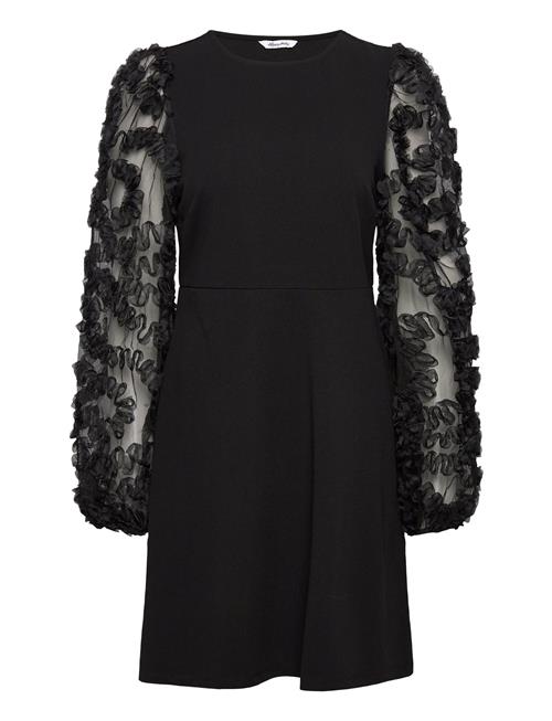 Bubbleroom | 3D Floral Sleeve Short Dress | 36-38