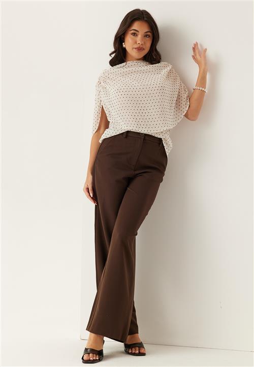 BUBBLEROOM Cape Sleeveless Blouse