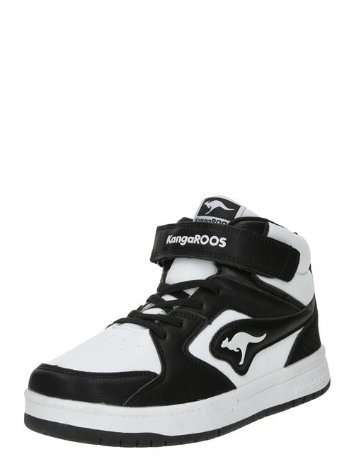Se KangaROOS Sneakers  sort / hvid hos About You
