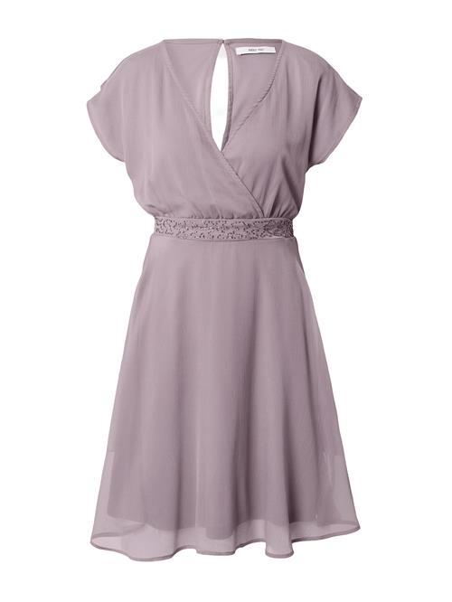 Se ABOUT YOU Kjole 'Ashley'  lilla ved About You