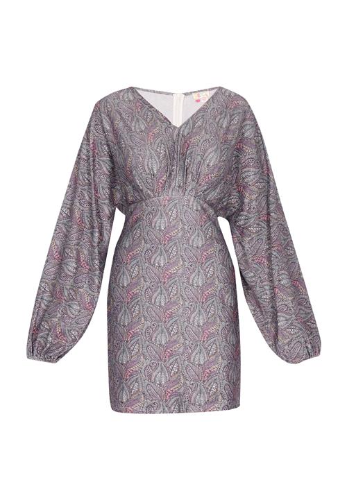 IZIA Kjole  lilla / pink / hvid