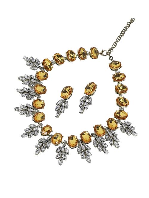 SOHI Smykkesæt 'Liz'  beige / sølv