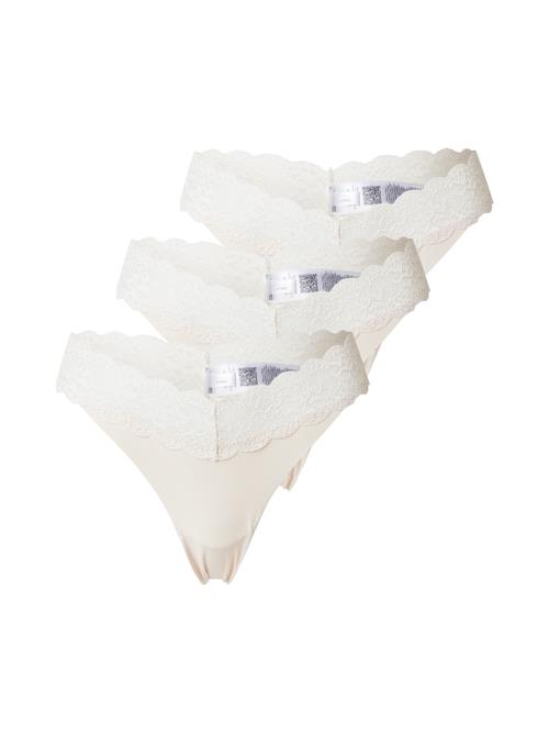 ONLY String 'Chloe'  nude