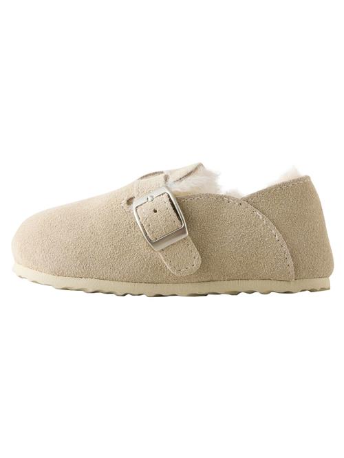 Next Newborn  lysebrun