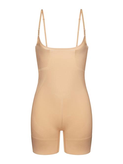 Dorina Shapingbody  nude