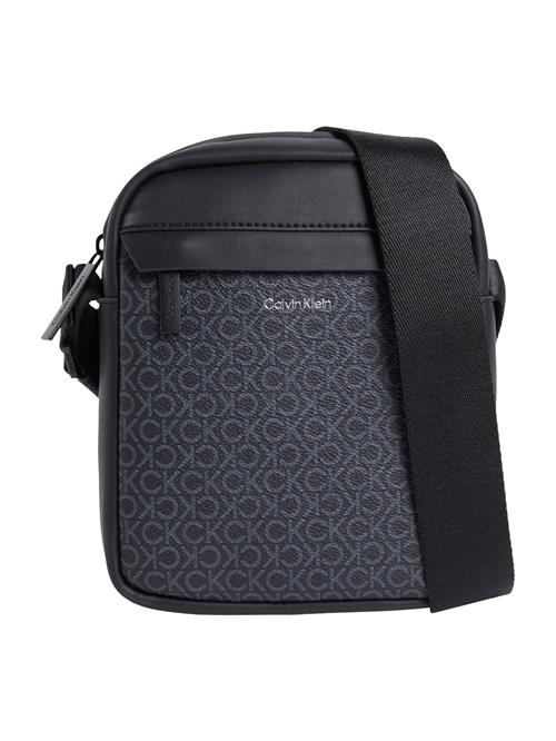 Calvin Klein Skuldertaske 'MUST'  safir / sort