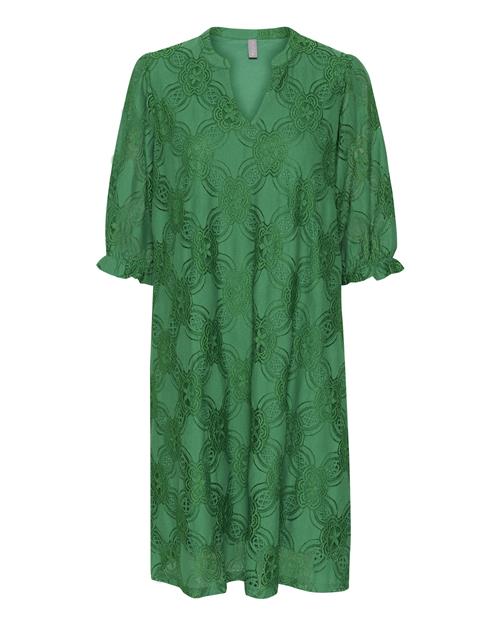 Se CULTURE Kjole 'Olu'  grøn hos About You