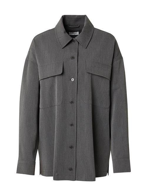 Se VERSTIQUE Shirts  grå hos About You