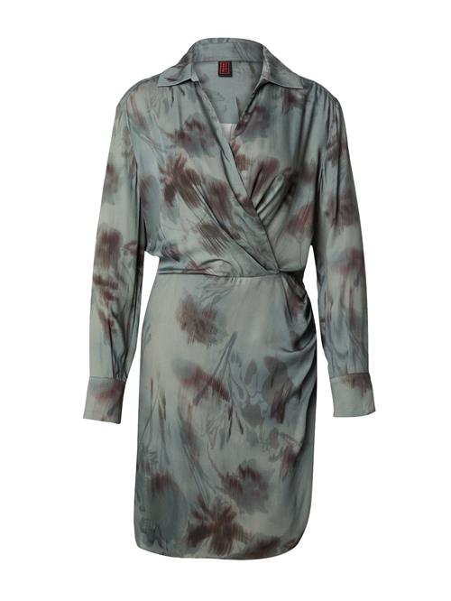 Se Stefanel Kjole  brun / khaki hos About You