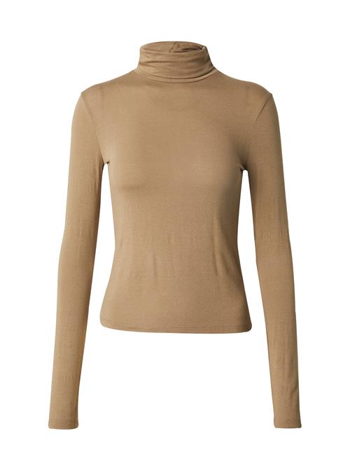 Se EDITED Overdel 'Raya'  lysebrun hos About You