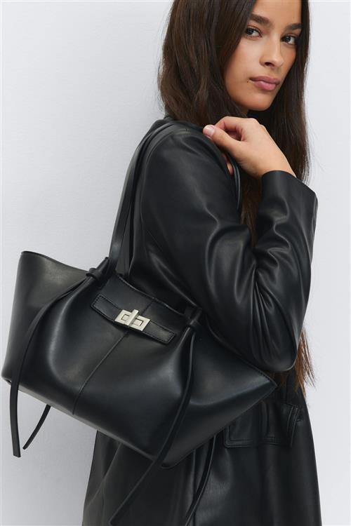 Gina Tricot - Midi long strap bag - Skuldertasker - Sort - ONESIZE - Dame