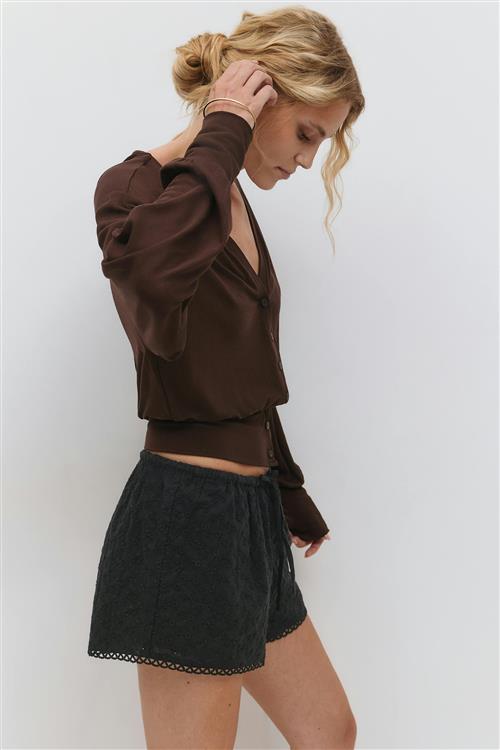 Gina Tricot - Broderie anglaise shorts - Shorts - Sort - L - Dame