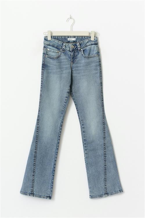 Gina Tricot - Y2k twisted petite boot jeans - Flare & bootcut jeans - Blå - 38 - Dame
