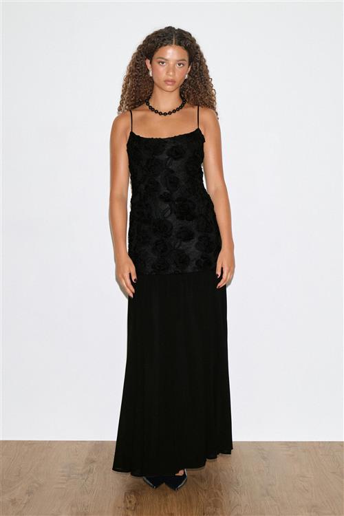 Gina Tricot - Embroidery dropped waist dress - Lange kjoler - Sort - 38 - Dame