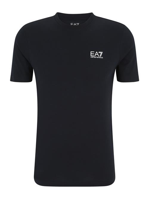 Se EA7 Emporio Armani Bluser & t-shirts  navy / hvid hos About You