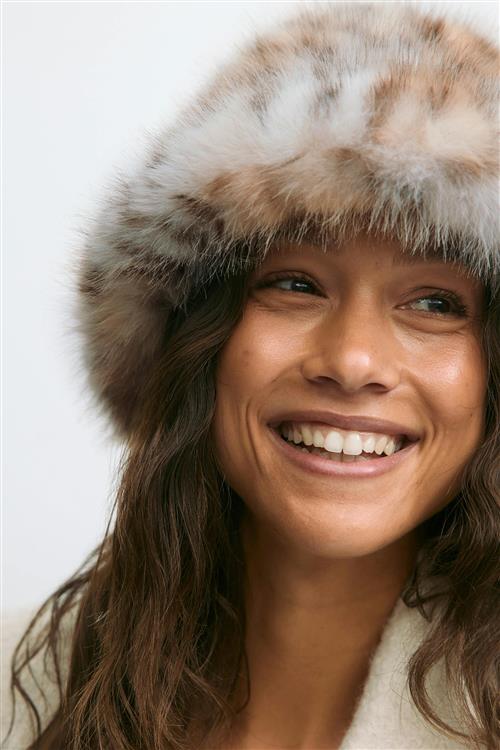 Gina Tricot - Faux fur bucket hat - Huer - Hvid - ONESIZE - Dame
