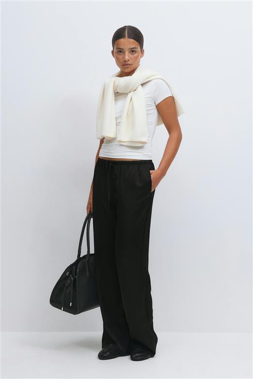 Gina Tricot - Drawstring satin trousers - satinbukser - Sort - M - Dame