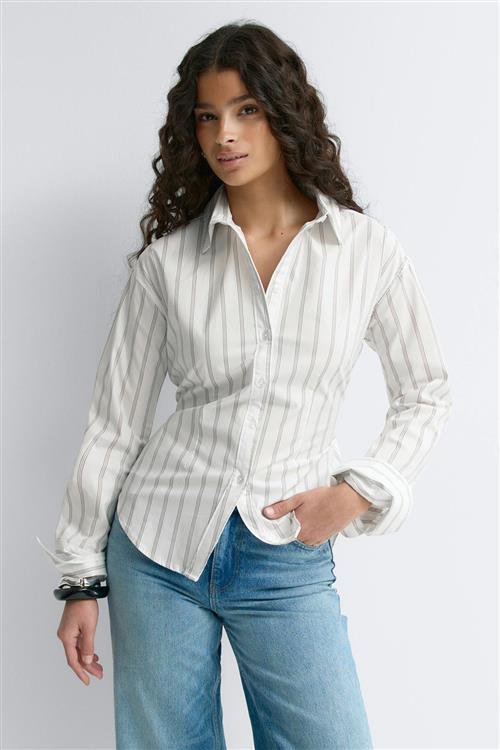 Gina Tricot - Shaped blouse - figursyede skjorter - Hvid - XL - Dame