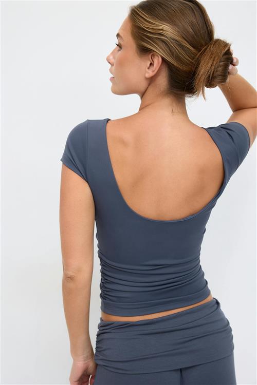 Gina Tricot - Scooped back yoga top - Toppe - Blå - M - Dame