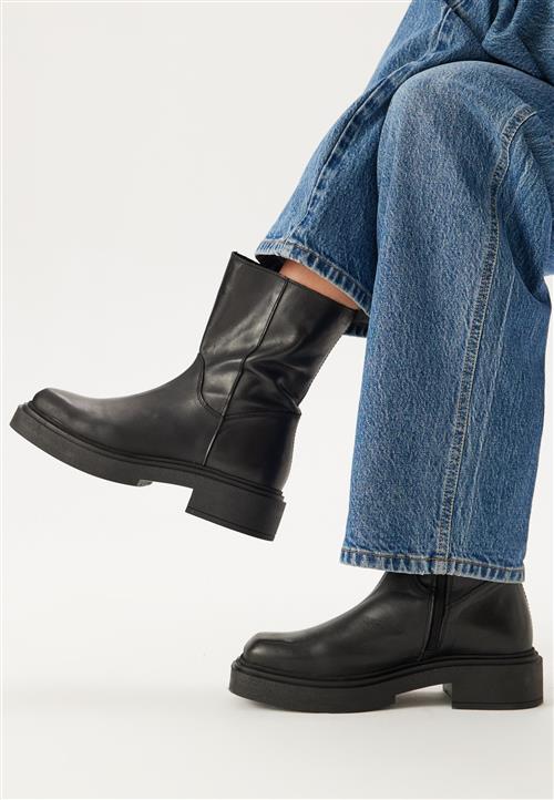 BUBBLEROOM Leather Chelsea Boots