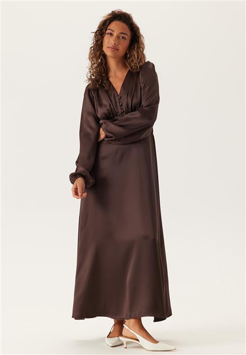 BUBBLEROOM Satin V-neck Maxi Dress