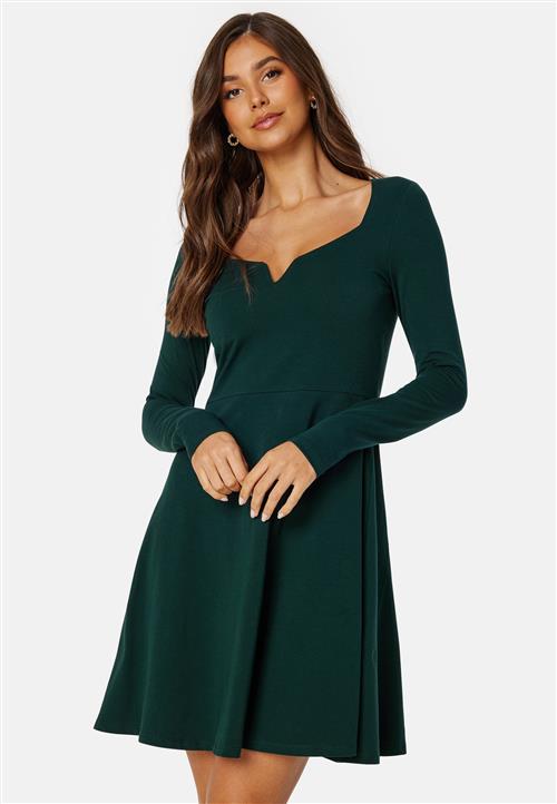 BUBBLEROOM Square V-neck L/S Skater Dress