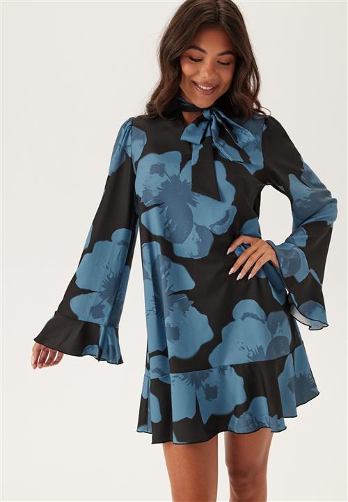 BUBBLEROOM Scarf L/S Dress