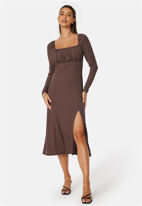 BUBBLEROOM Rushed Square Neck Midi Dress