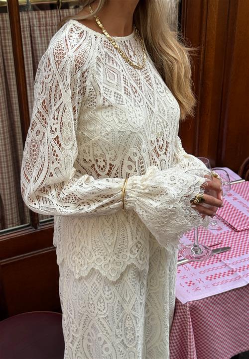 Emelie Olson X Bubbleroom Lace Bow Blouse