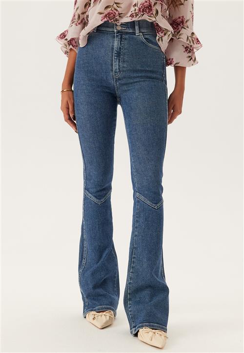 Dr. Denim Moxy Flare V