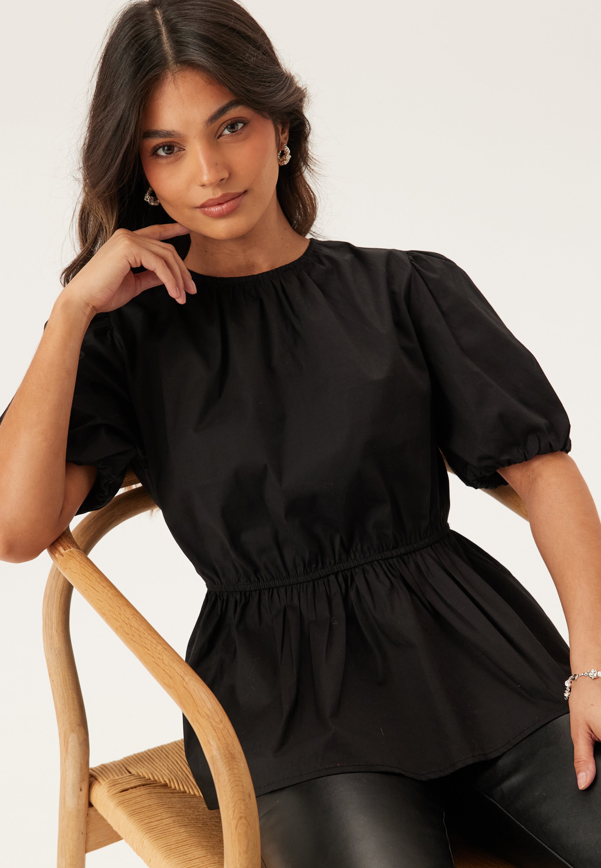 BUBBLEROOM Puff Sleeve Peplum Blouse