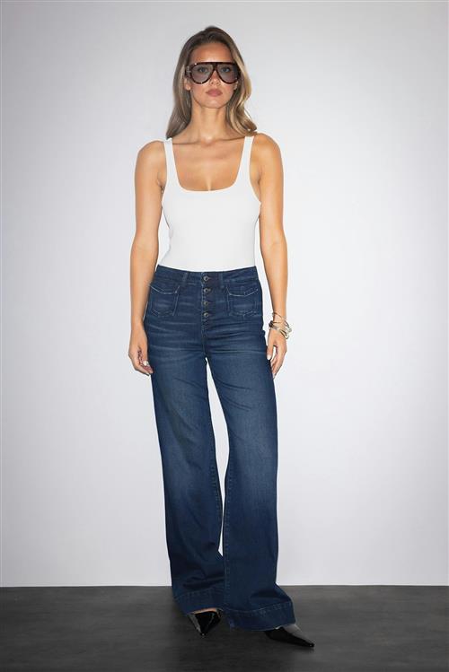 Gina Tricot - Waist hug flare jeans - Flare & bootcut jeans - Blå - 36 - Dame