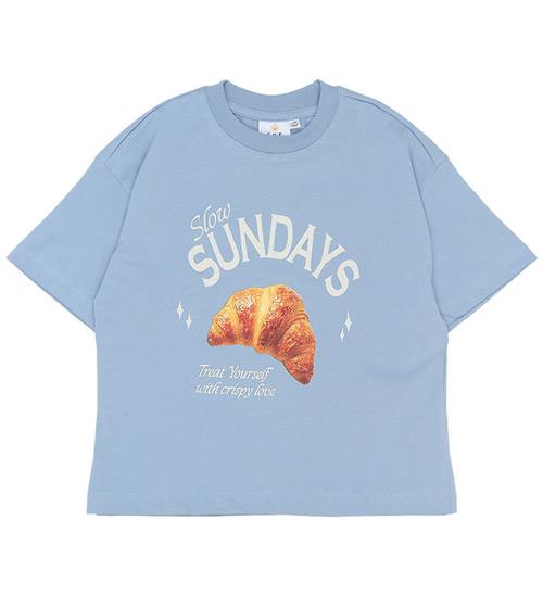 The New T-shirt - TnSuzette - Forever Blue m. Croissant
