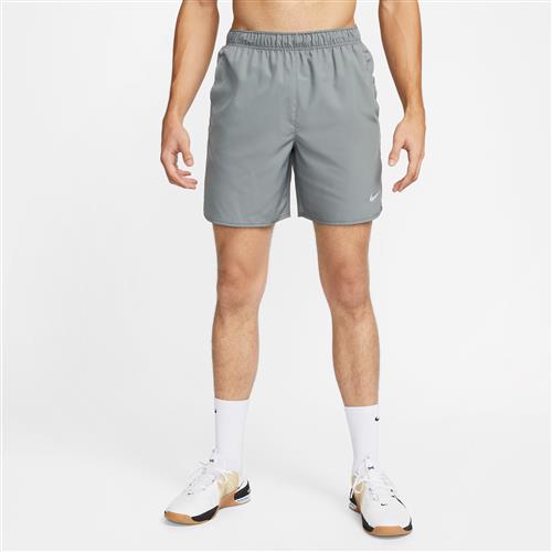 Nike Challenger Dri-FIT-løbeshorts (18 cm) uden for til mænd - grå