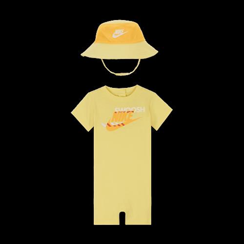 Nike PE-sæt med buksedragt og bøllehat til babyer (0-9 M) - gul