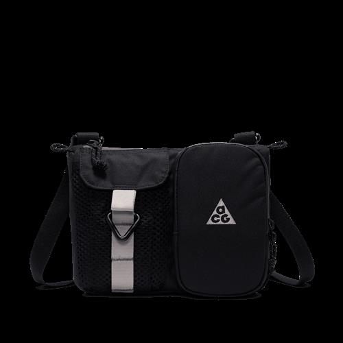 Nike ACG "DAYMAX"-crossbody-taske (3 liter) - sort