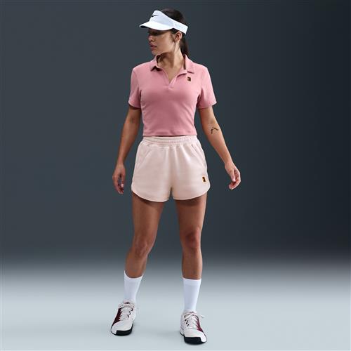NikeCourt Heritage-tennisshorts i fleece med mellemhøj talje til kvinder - Pink