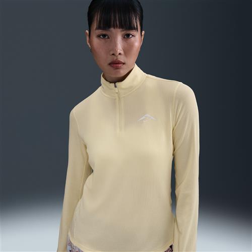 Nike Trail Dri-FIT-løbemellemlagstop med 1/4 lynlås til kvinder - brun