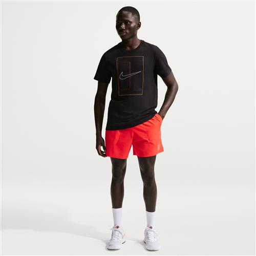 NikeCourt Advantage Dri-FIT-tennisshorts (15 cm) til mænd - rød