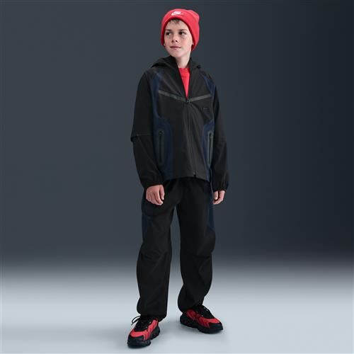 Vævet Nike Tech-jakke til større børn (drenge) - sort