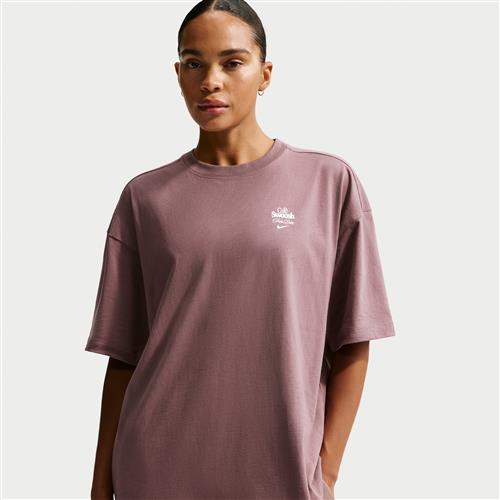 Oversized Nike Classic-T-shirt med korte ærmer til kvinder - lilla