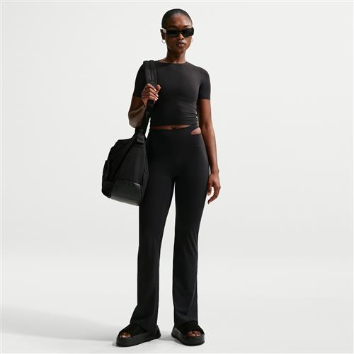 Højtaljede Nike Zenvy-leggings med svaj til kvinder - sort