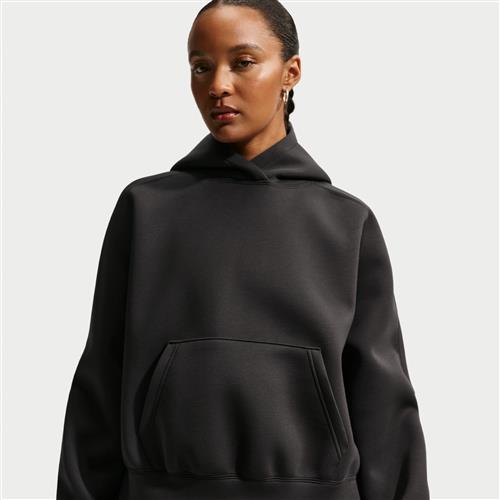 Oversized Nike Pregame Fleece-hættetrøje til kvinder - sort