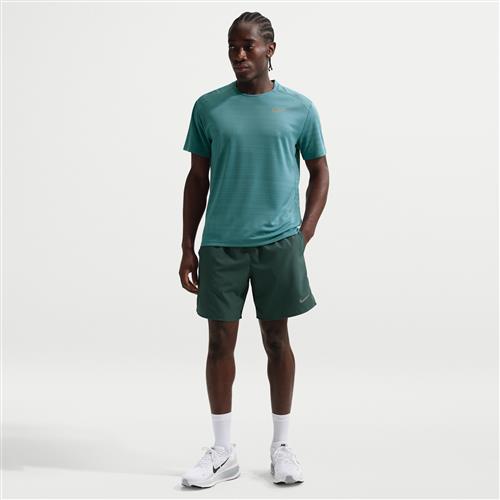Nike Challenger Dri-FIT 7-løbeshorts (18 cm) med indershorts til mænd - grå