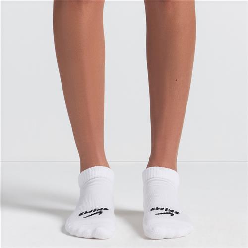 NikeSKIMS Dri-FIT-ankelstrømper til kvinder (3 par) - hvid