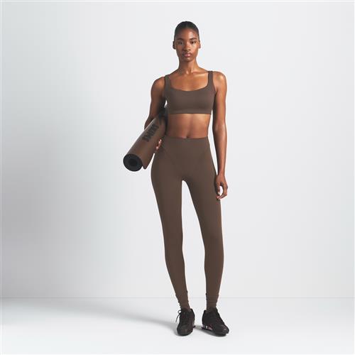 NikeSKIMS Matte bh med rund hals til kvinder - brun