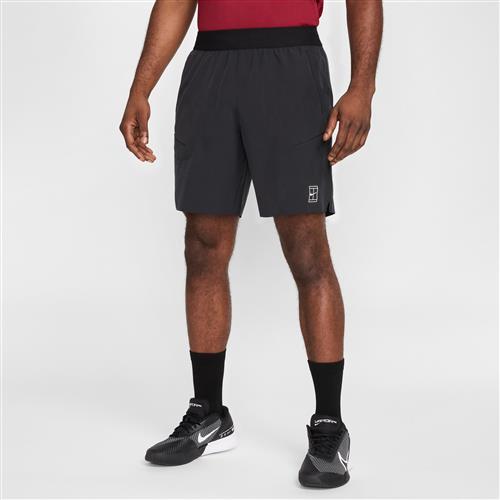 NikeCourt Advantage Dri-FIT-tennisshorts (20 cm) til mænd - sort