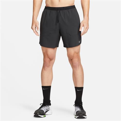 Nike Stride Dri-FIT-løbeshorts med indershorts (18 cm) til mænd - sort