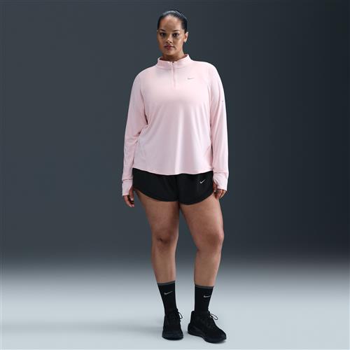 Nike Tempo Dri-FIT-løbeshorts med mellemhøj talje og indershorts (8 cm) til kvinder (plus size) - sort