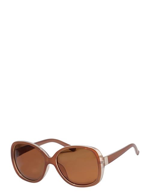 Pilgrim | Parker Oversized Retro Sunglasses | ONE SIZE